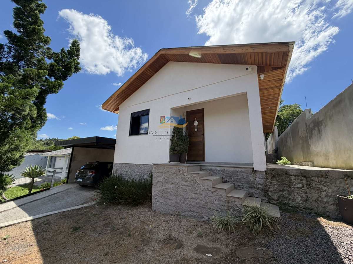 Casa à venda com amplo terreno no bairro Travessão em Dois Irmãos - Marcelo Engelmann Corretor de Imóveis