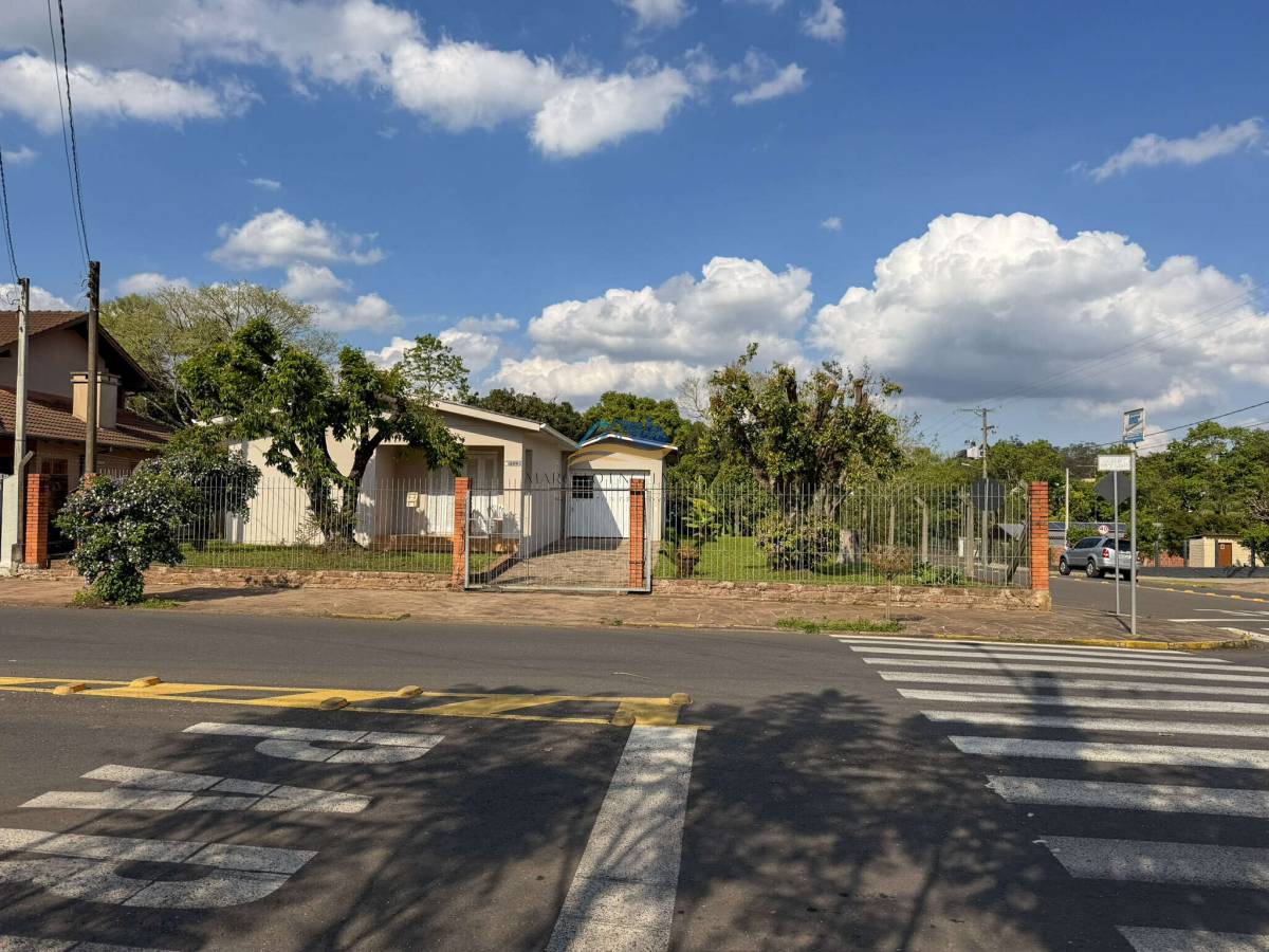Residência para Venda ou Locação em Dois Irmãos, Sete de Setembro, com 3 quartos, 960m²