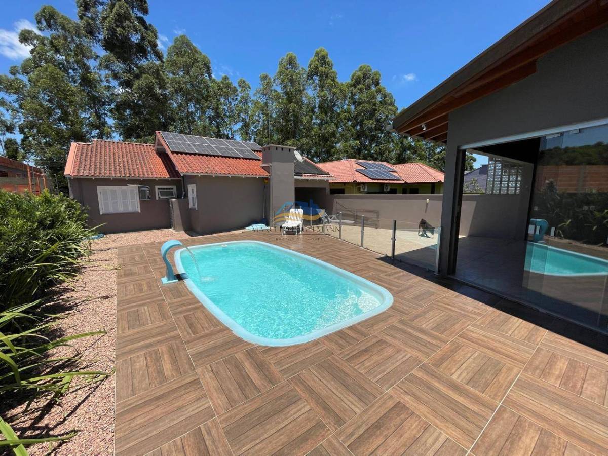 Casa à venda no Bairro Industrial em Dois Irmãos - Marcelo Engelmann Corretor de Imóveis