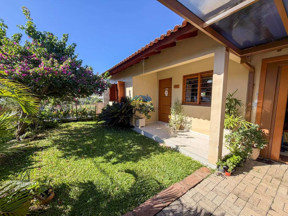 Casa à venda no bairro Industrial em Dois Irmãos - Marcelo Engelmann Corretor de Imóveis