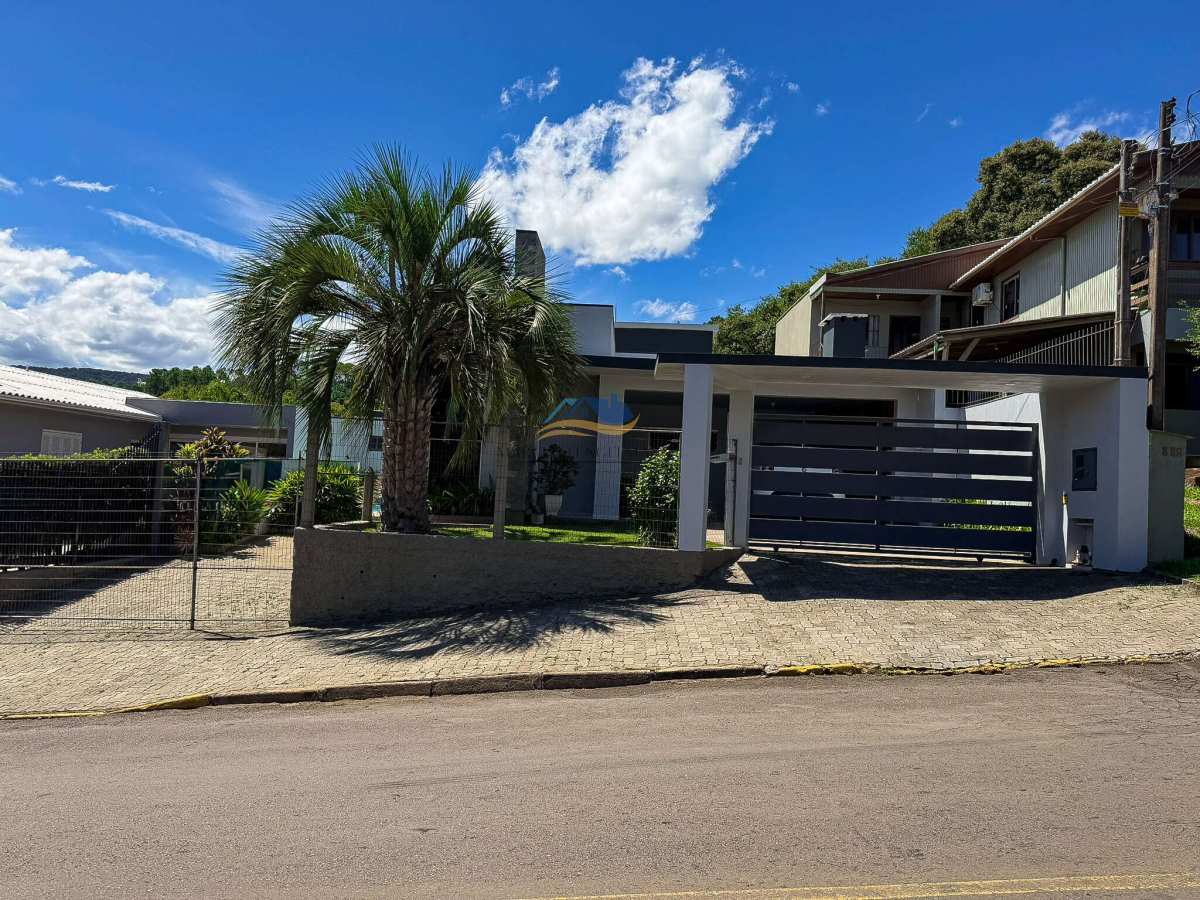 Casa à venda em Dois Irmãos, Portal da Serra