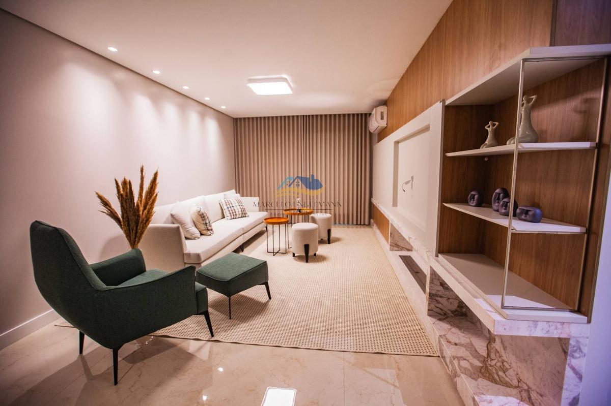 Cobertura mobiliada e decorada com 3 dormitórios, 240,90 m², à venda no Centro de Dois Irmãos - Marcelo Engelmann Corretor de Imóveis