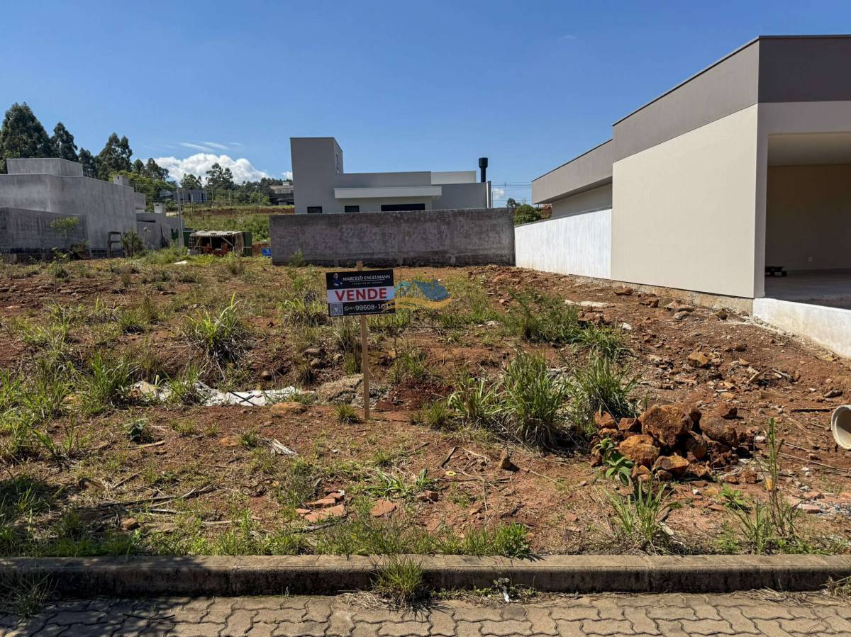 Terreno à venda, no Loteamento Parque do Vale em Dois Irmãos, Vale Direito, 300m²